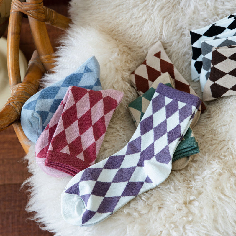 Women's Vintage Argyle Pattern Mid-Calf Socks
