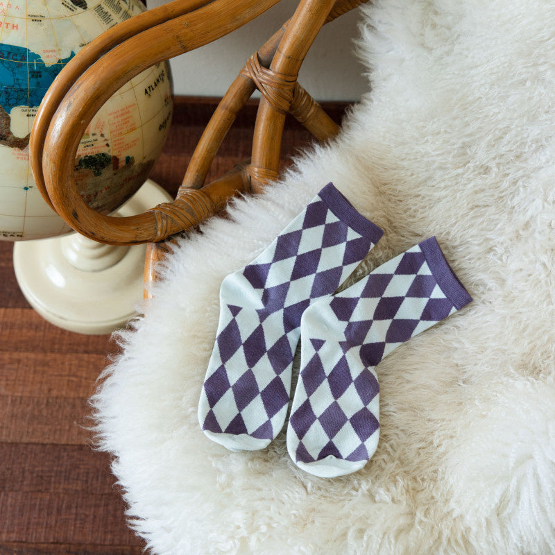 Women's Vintage Argyle Pattern Mid-Calf Socks