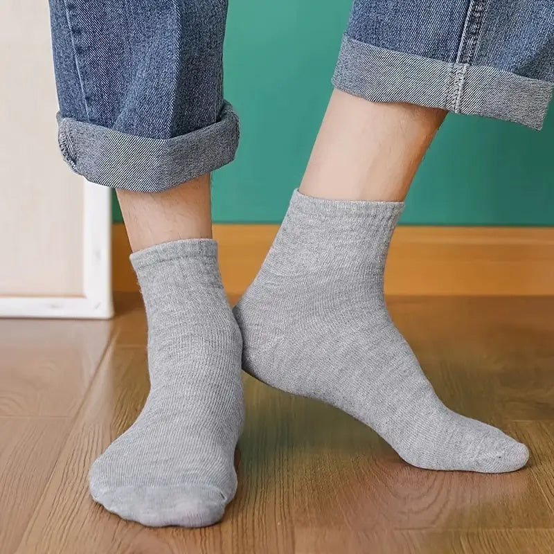 6 Pairs Unisex Disposable Breathable & Warm Travel Socks for Men & Women